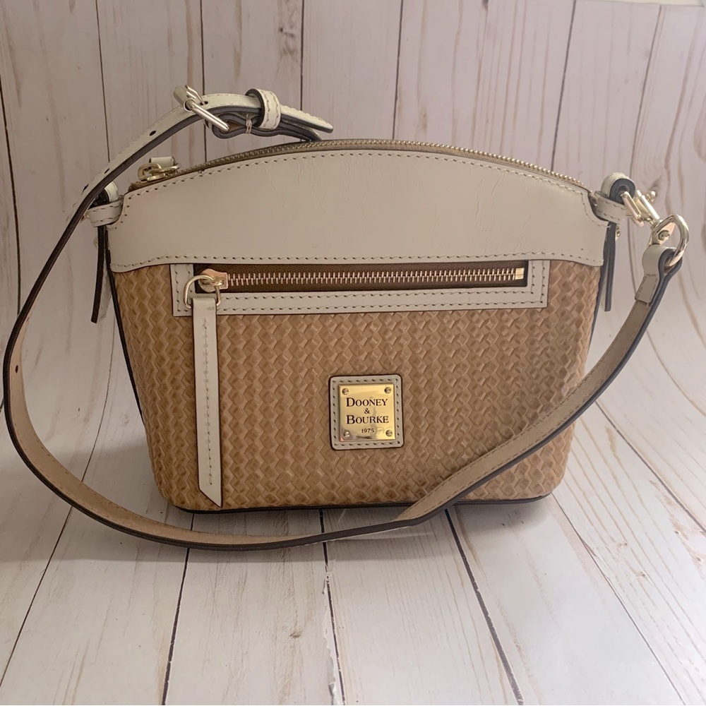 Vintage dooney & bourke bag